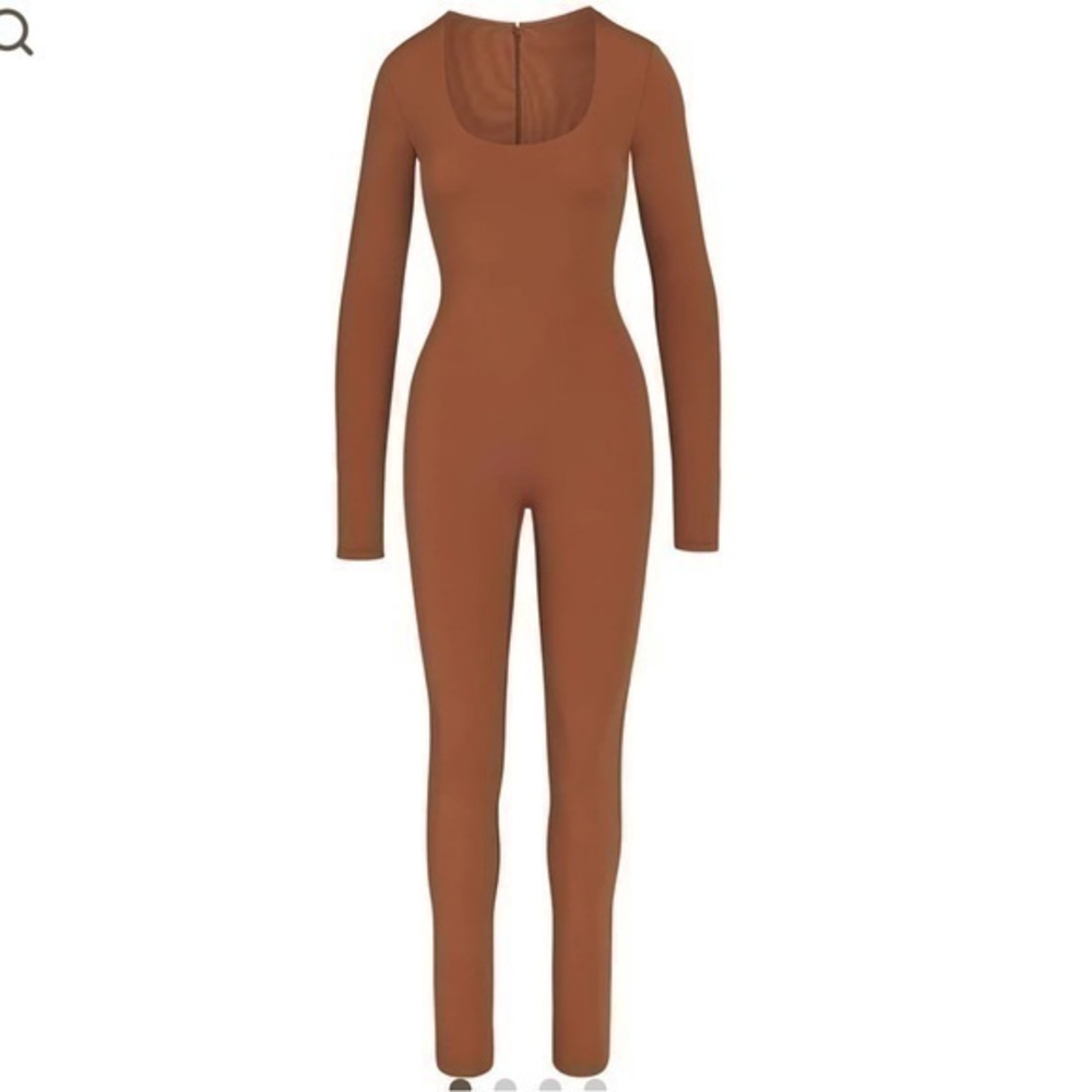 ALL-IN-ONE SCOOP NECK LONG SLEEVE ONESIE